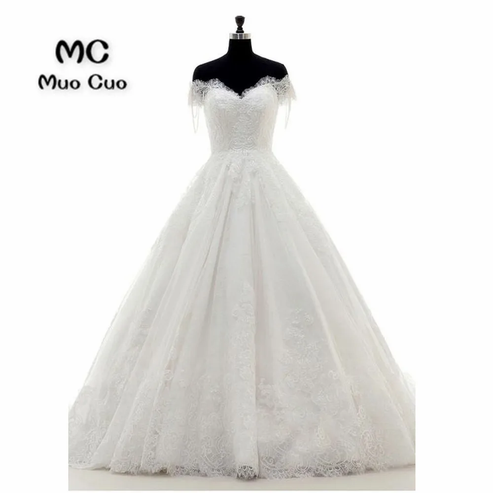 

2018 Off Shoulder Wedding Dresses with Lace Appliques Robe de mariage Tulle vestido de noiva Count Train Button Bridal Gowns