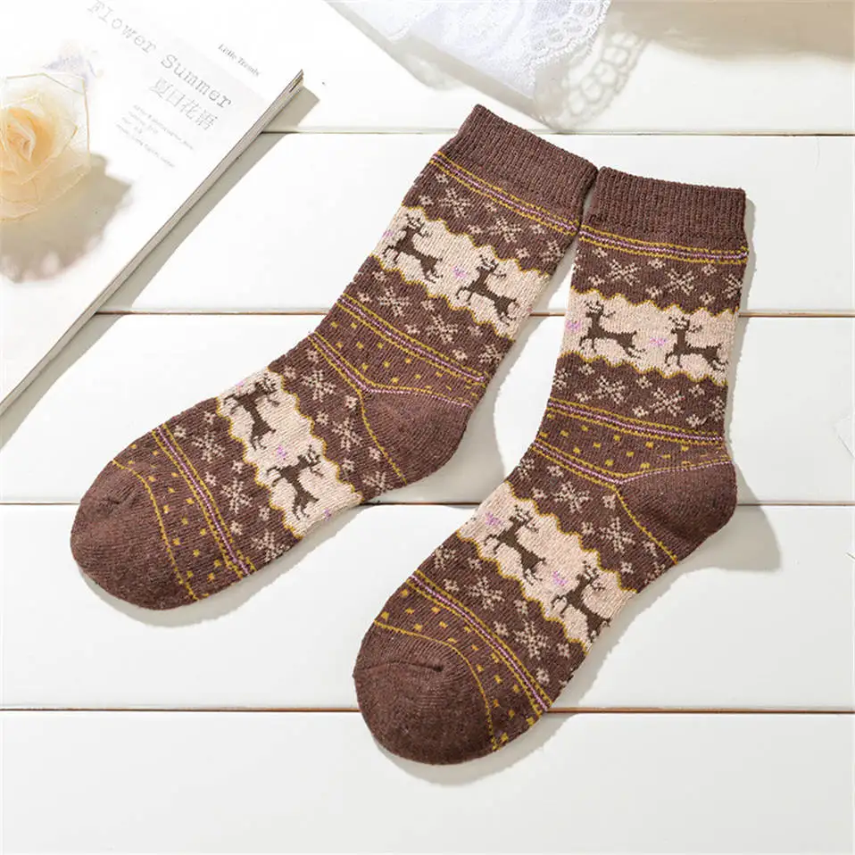 Хлопковые милые счастливые носки, женские короткие носки с принтом лося, Meias, повседневные, Harajuku, дизайнерские, женские, рождественские, для пары, забавные, Sokken - Цвет: Coffee