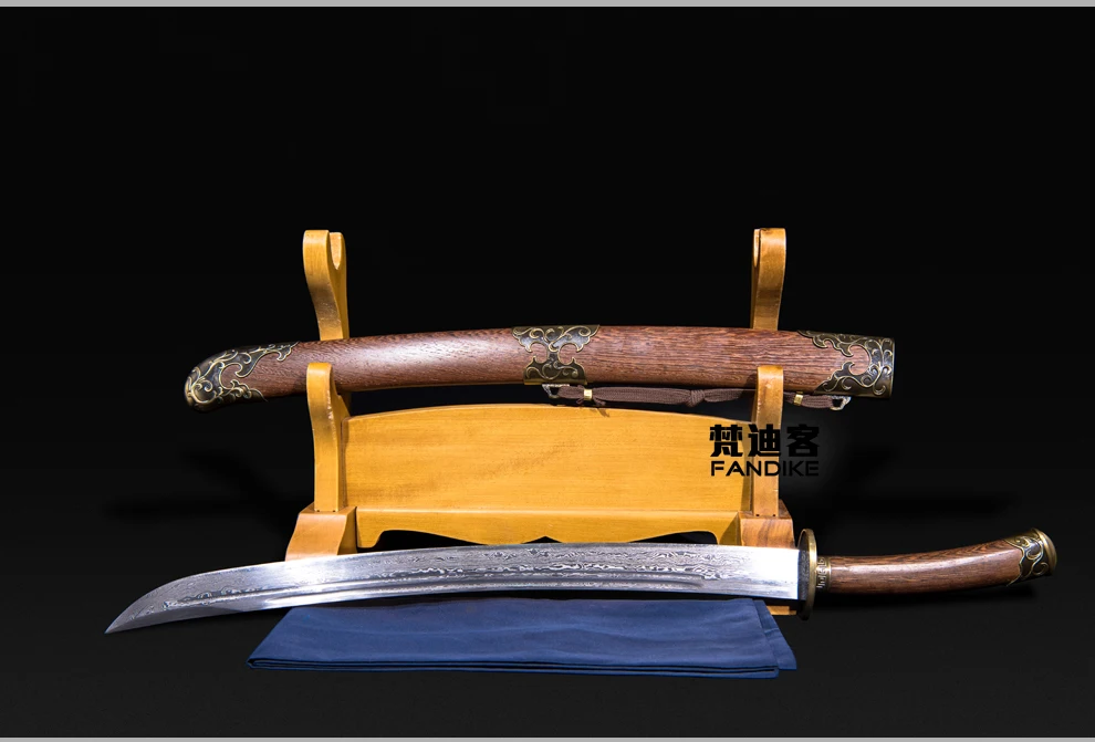 Дамасский острый сложенный стальной острый палисандр цветок FUCHI китайский меч Китайский меч ручной работы династии Цин битва дао
