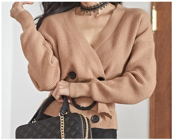 New High Quality Warm Cardigan Winter Women V Neck Double Breasted Short Sweaters Women Casual With Belt Knit Sweater DS50816