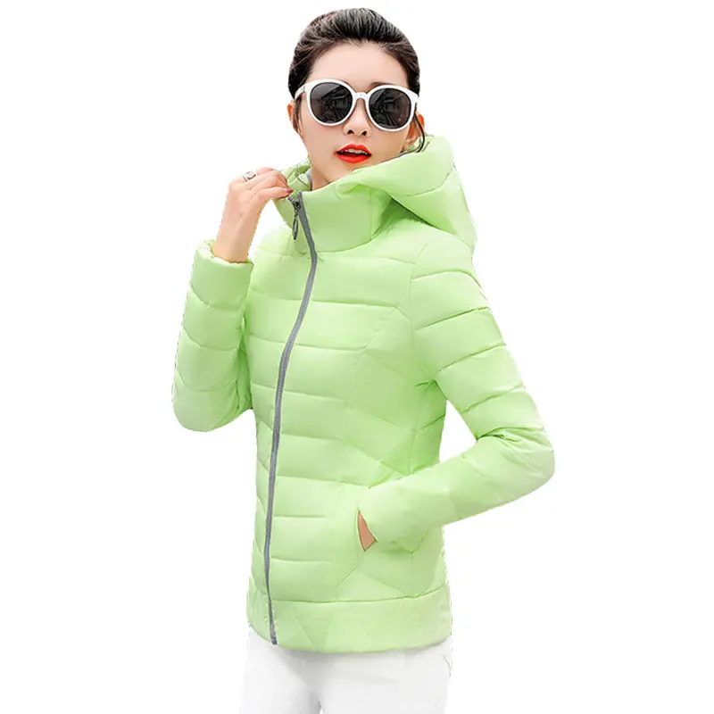 

2019 Fashion New Winter Women Hooded Jacket Ladies Warm Solid Slim Parkas Female Thick Cotton Padded Fashion Short Coat