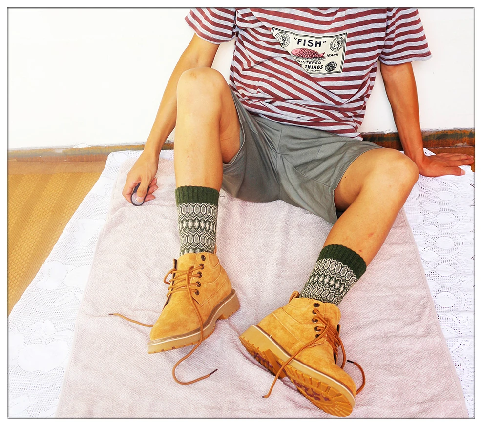 Зимние новые мужские толстые теплые Harajuku ретро высокого качества Модные Повседневные шерстяные носки дешевые мужские Бизнес хлопковые носки