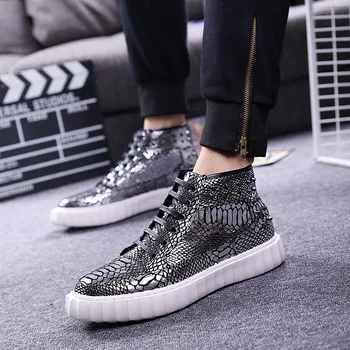 

British fashion mens party nightclub wear snake skin pattern soft leather rivets shoes non-slip flat platform ankle boots zapato