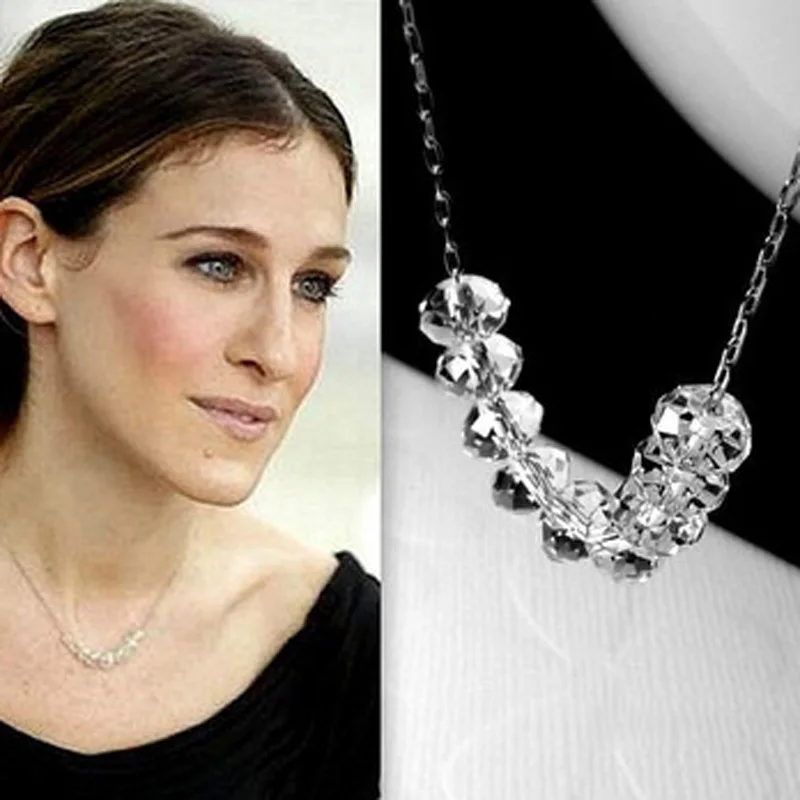 

The European and American fashion and contracted Lady's transparent white beads necklace