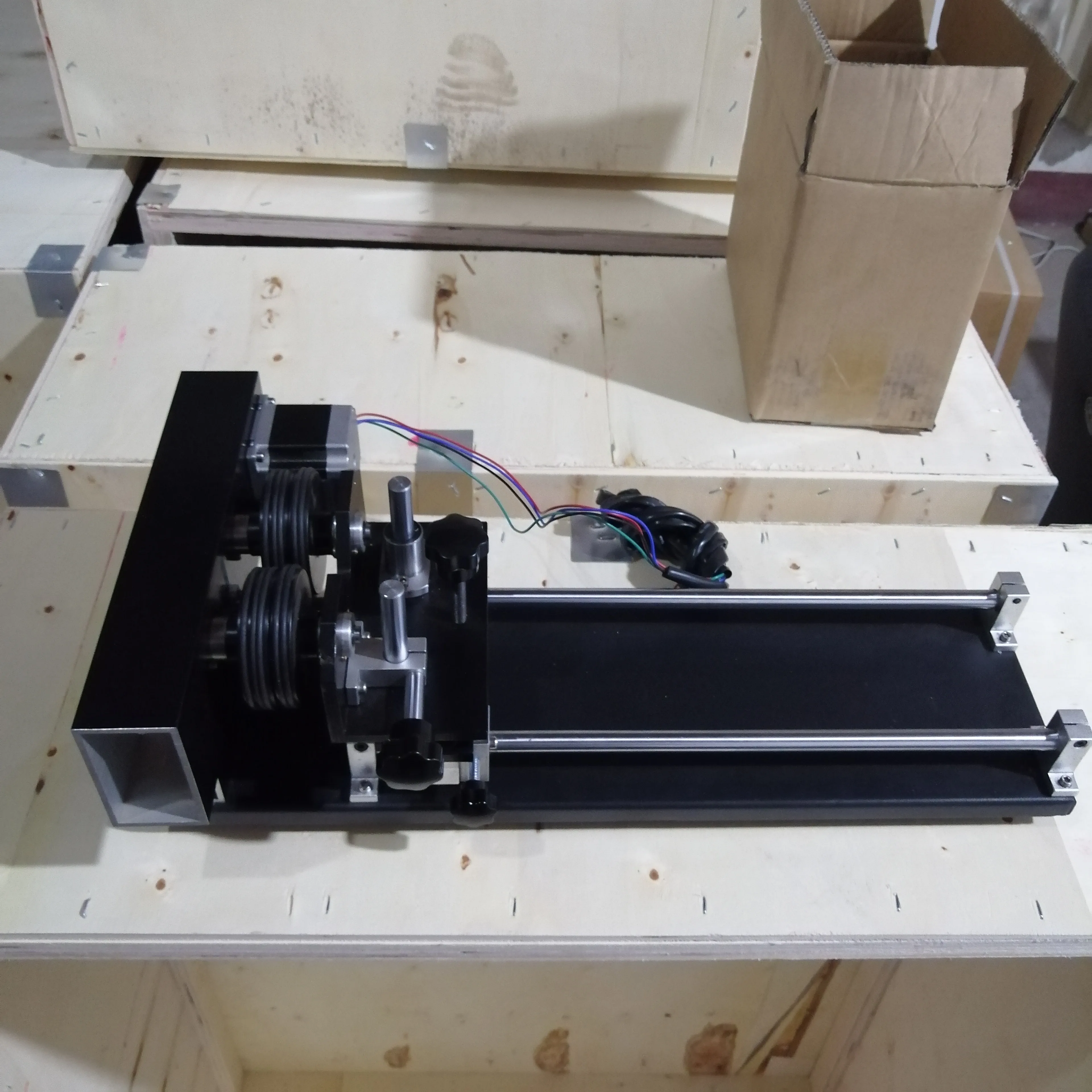 

Laser machine rotary axis 4 wheels roller rotary for CO2 laser engraving and cutting machine