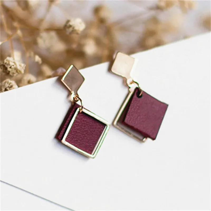 

Korean Retro Geometric Pattern Leather Earrings Punk Square Statement Earrings Party Jewelry Brincos Wholesale