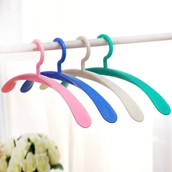 

[Free shipping] Strong Anti-slip Plastic Hanger for Clothes,Arched Design (20 Pieces/ Lot)