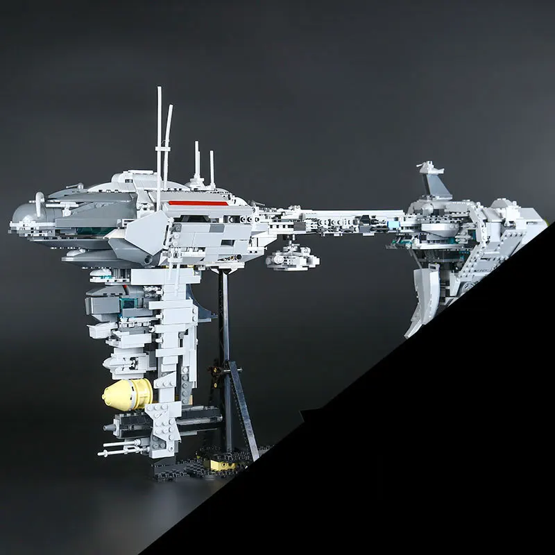 

05083 1736Pcs Star MOC Series The Nebulon-B Medical Frigate Set Children Educational Building Blocks Bricks Toys Gifts War