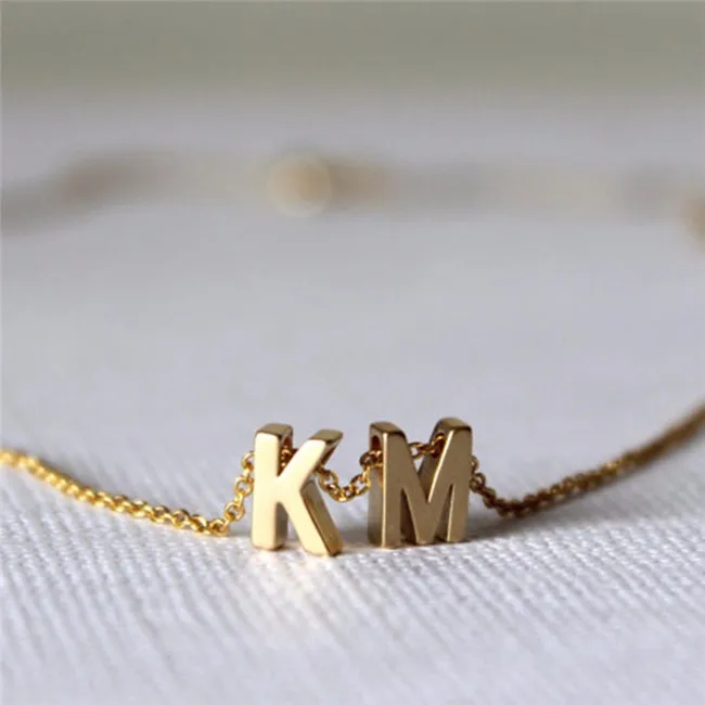 Крошечное золотое ожерелье с золотыми буквами инициалы имя ожерелья кулон для женщин девушек. Лучший подарок на день рождения