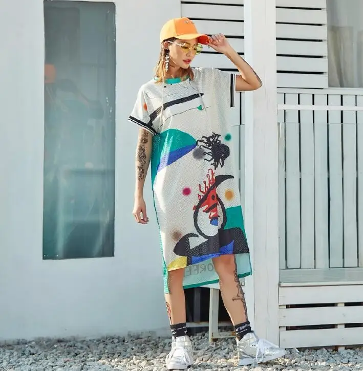 

New Pre-Sale 2018 Streetwear Hip Hop Dance Dresses For Women Cartoon Graffiti Loose Straight Long T Shirts Dress