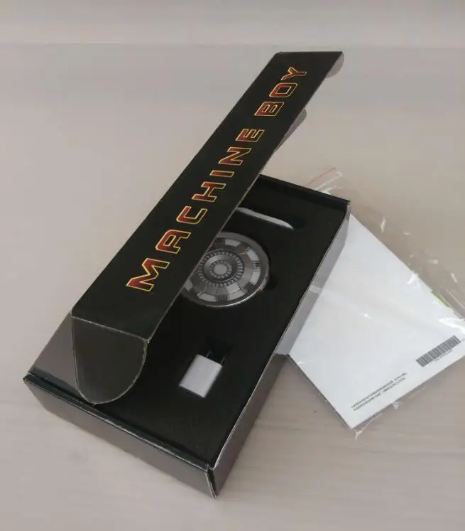 The-Avengers-1-1-Real-People-Wear-Iron-Man-Reactor-Anime-Peripheral-Arc-Heart-Lights-Wireless (3)