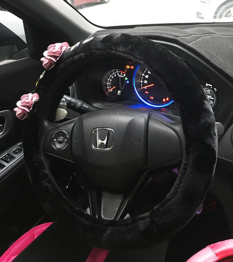 Fashion-Winter-Plush-Fur-Car-Steering-Wheel-Cover-with-Flower-Crystal-Rhinestone-For-Women-Girls-4