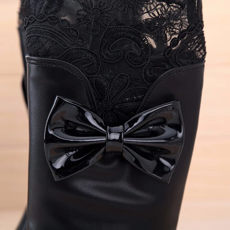 3369003983_2051832840