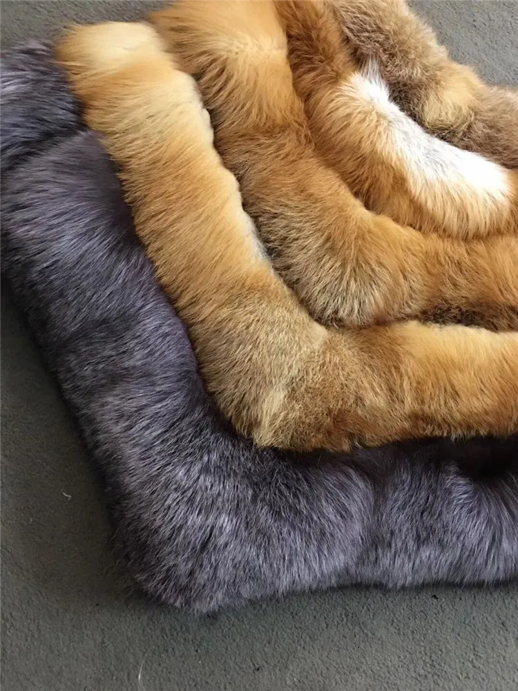 (7)