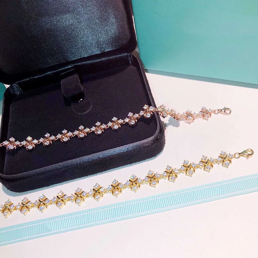 

Fashion Hot Brand Bracelet CZDiamond Luxury Pure 925 Sterling Silver Jewelry For Women Wedding Party Daily High Quality Bijoux