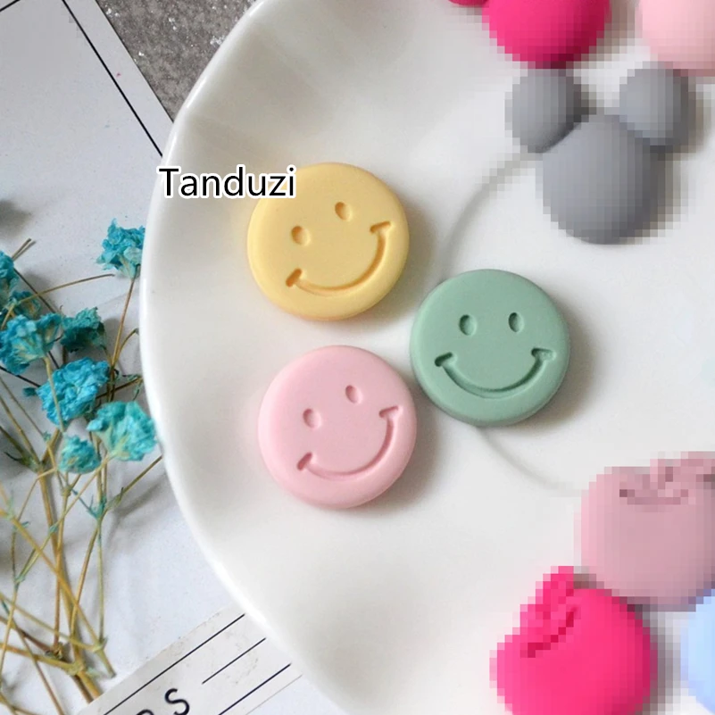 

Tanduzi 100PCS Cute Smiling Face Resin Flatback Cabochon Scrapbooking DIY Hair Bow Center Crafts