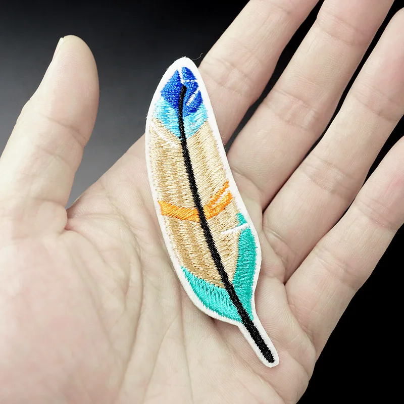 

Feather (Size:2.3X8.5cm) DIY Cloth Badge Mend Decorate Patch Jeans Jackets Bag Clothes Apparel Sewing Decoration Applique
