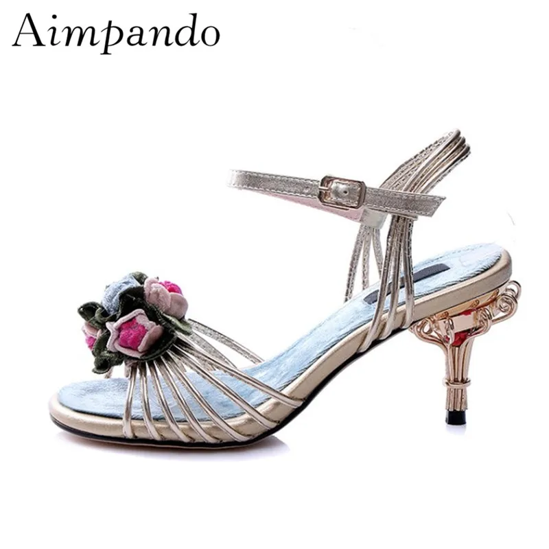 

Retro Flower Decor Summer Gladiaot Sandals Ankle Strap Metal Strange Fretwork Heel Open Toe Wedding Shoes Woman