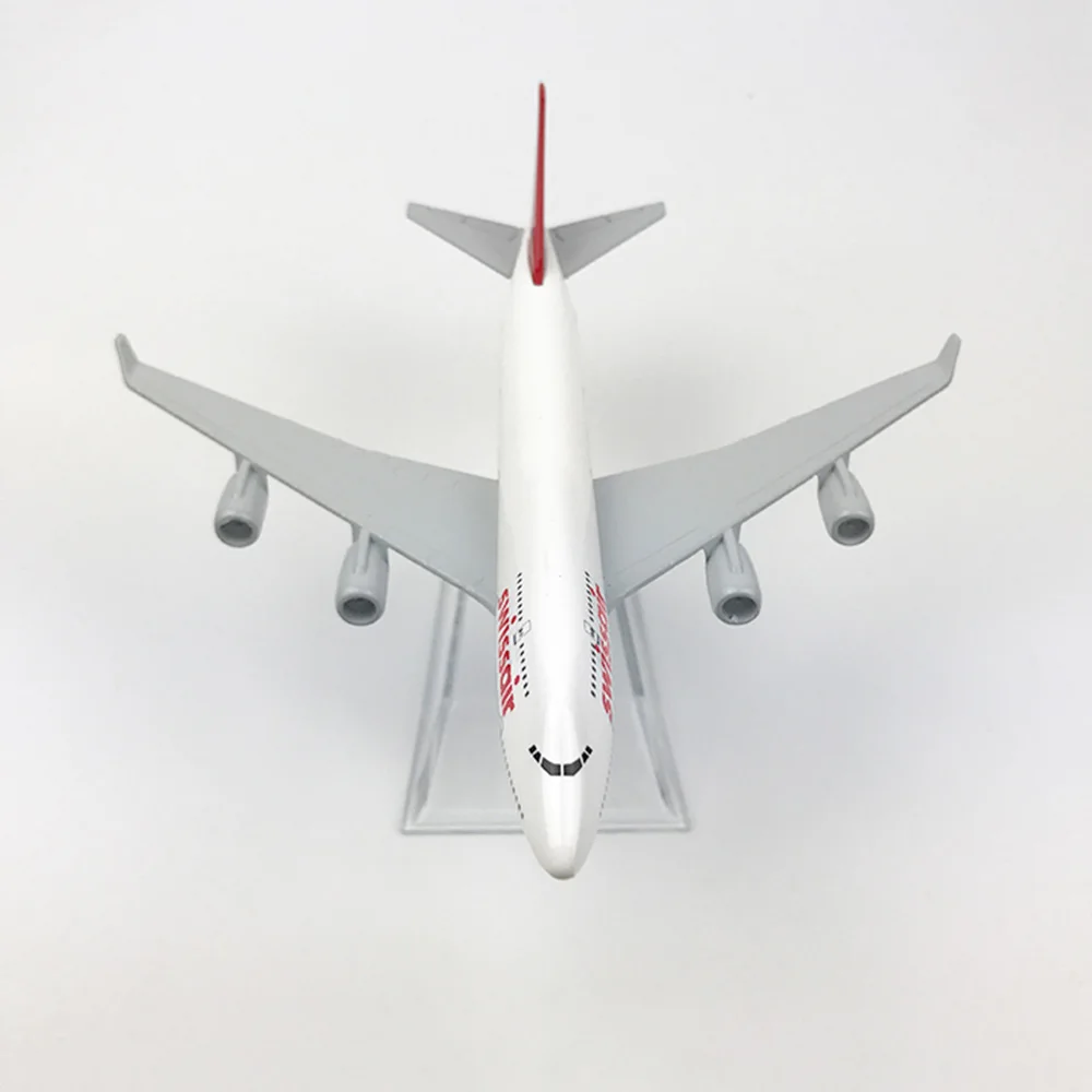 Самолёт из сплава в масштабе 1/400 Боинг 747 ШВЕЙЦАРСКИЙ самолет 16 см модель самолета