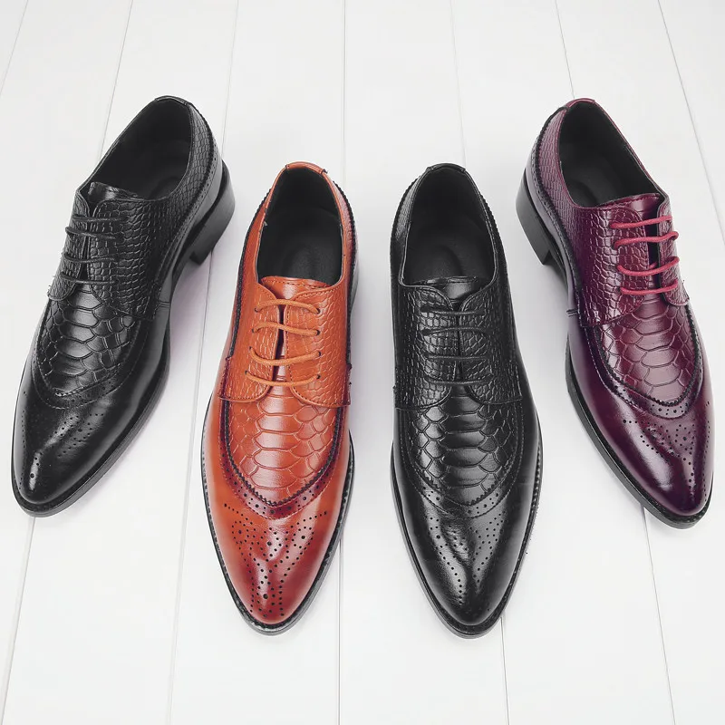 comprar TOURSH 2018 Coreano Sapatos De Luxo Homens Brogue Sapatos de Couro Genuíno Sapatas de Vestido dos homens Rendas Até Sapatos Oxford Para Homens Sapato Masculino