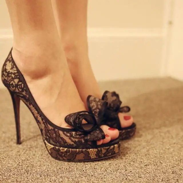 

Hot Elegant Lace Thin High Heels Pumps Peep Toe Bow-knot Platform Pumps Designer Woman Black Sexy Party Pumps Mujer Shoes Tide