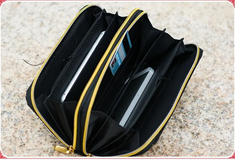 3287690553_1323686417
