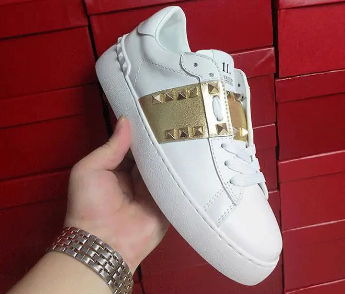 

2018 V brand men/women sneaker rivets genuine leather unisex sneakers shoes fashion flat shoes big size 35-44 original logo+box