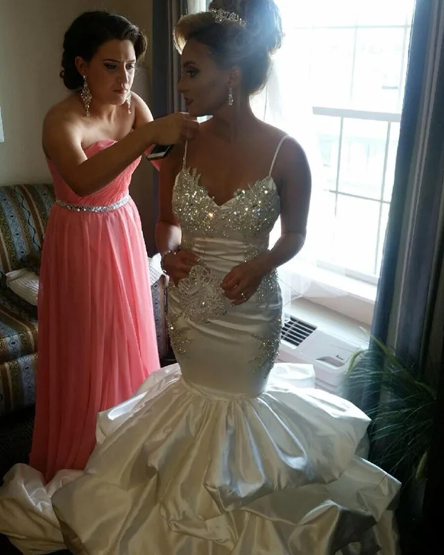 luxury-mermaid-wedding-dresses-with-spaghetti-straps-beads-appliques-crystals-bridal-gowns-satin-deep-v-neck-backless-wedding-dress (1)_