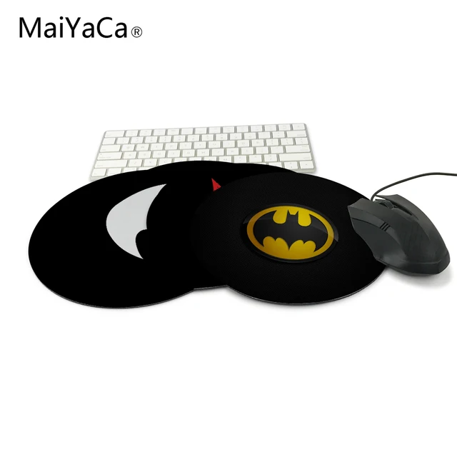 maiyaca batman logo pattern