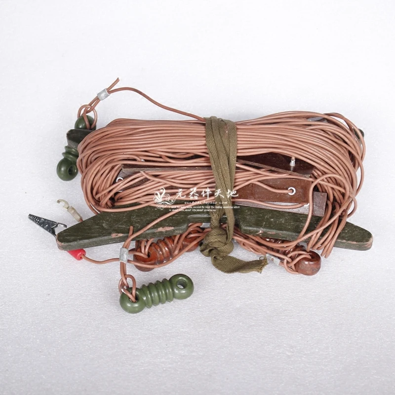 

New stock silicon two watts, small Bayi radio bipolar antenna, soft military antenna, short wave antenna