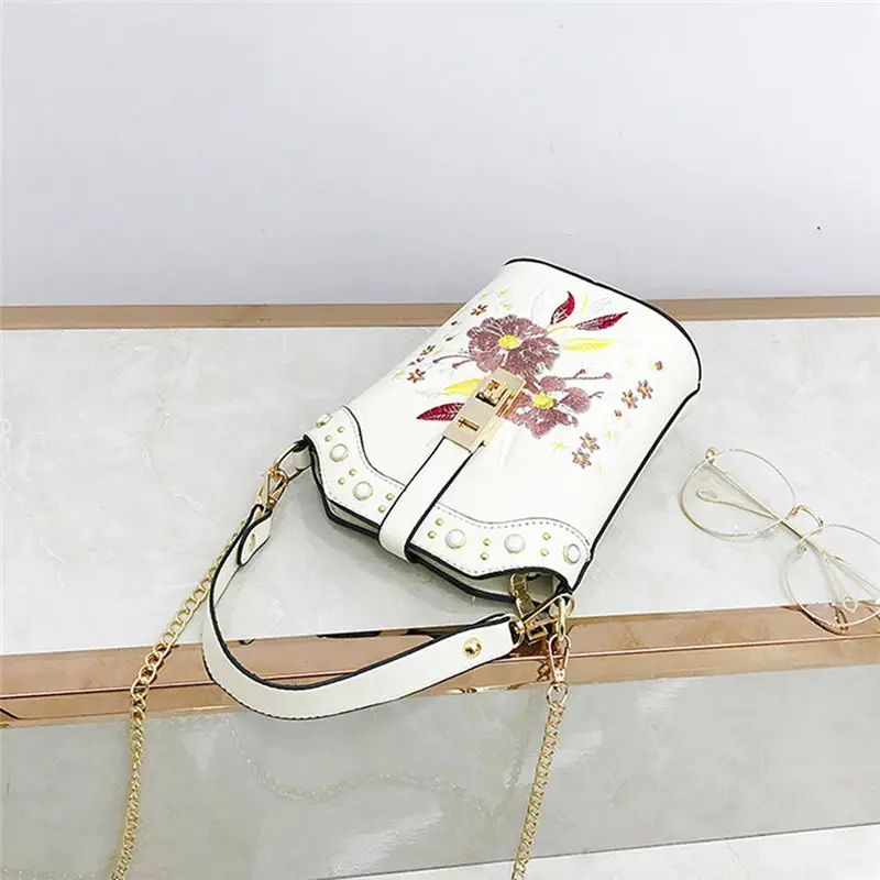  Embroidery Pearl Female Shoulder Bag Crossbody Bag for Women 2019 Messenger Bags women's bag bolsa feminina sac a main 30AP0335
