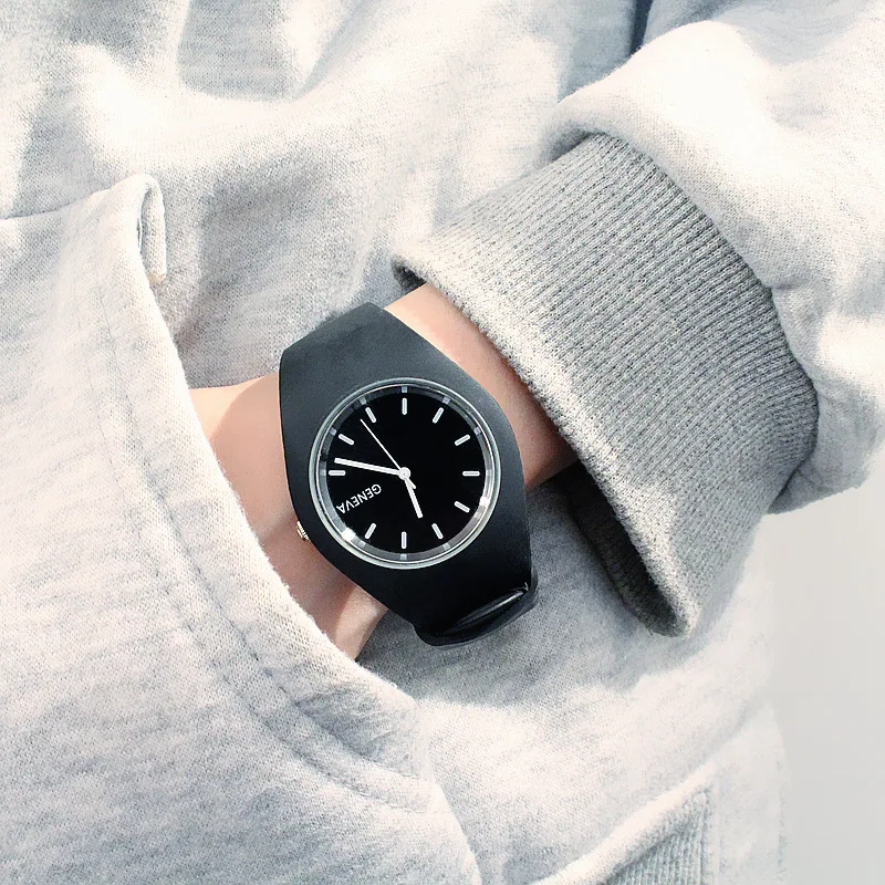 الاتجاه المتناثرة نمط ووتش طالبة طالب الفتيان بسيطة جيلي ساعات كوارتز شخصية هدية