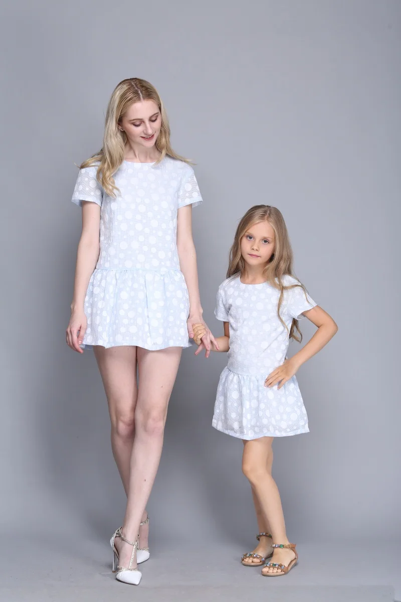 wholesale Summer women polka dots infant kids girl pleated dress mom daughter dresses mother and girls dress family look outfits wholesale Summer women polka dots infant kids girl pleated dress mom daughter dresses mother and girls dress family look outfits