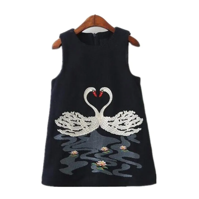 

Autumn infant Baby dress for girls princes dresses kids clothes sleeveless winter Panttern Embroidery children Clothe fashion 2