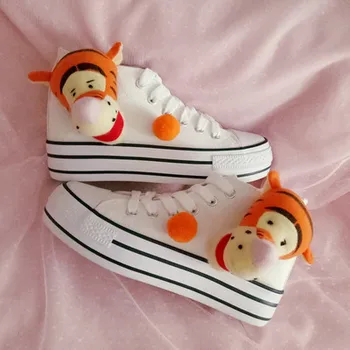

2019 Korean version of the custom handmade Harajuku cute cartoon bear increased canvas high shoes loose cake platform shoes