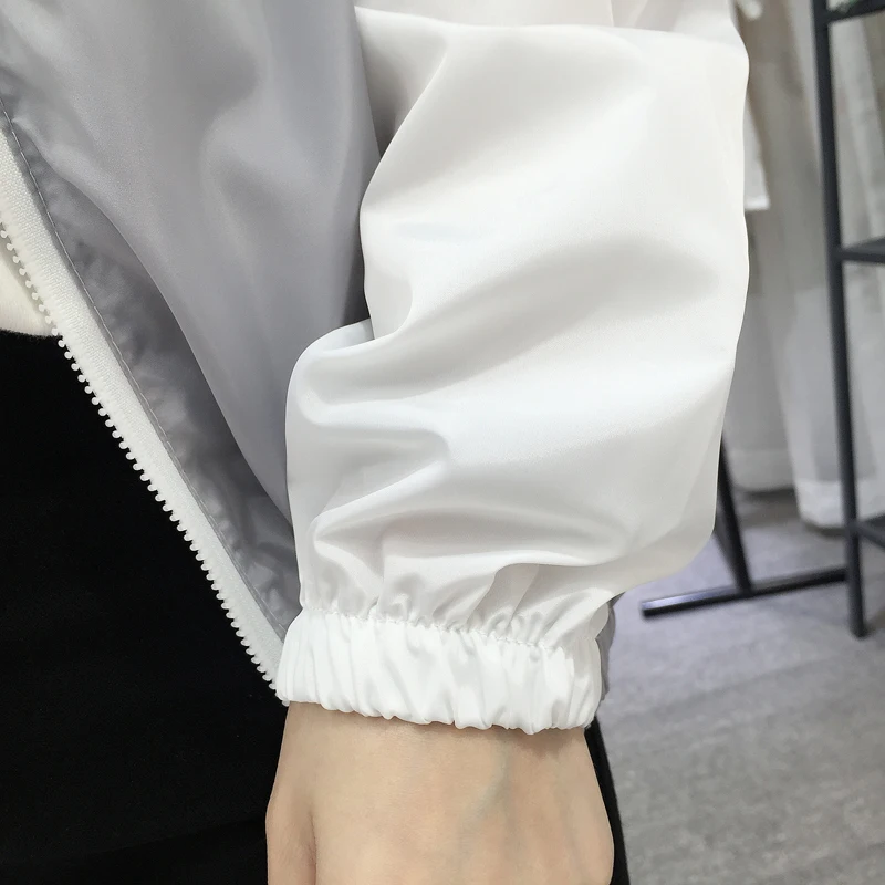 (5)