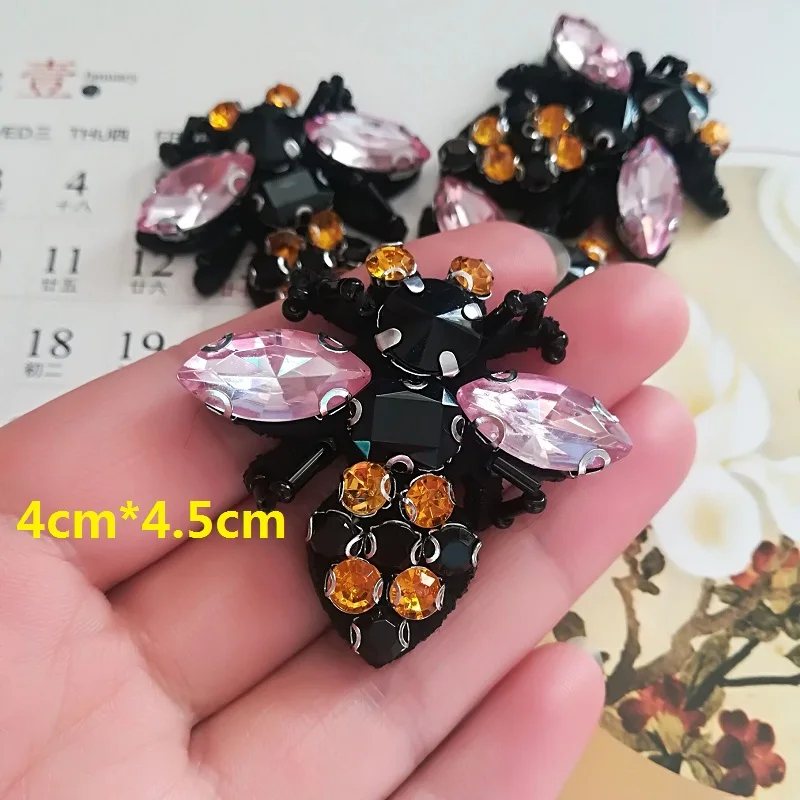 

Free Shipping Manual Black Leg Bees Patch Bead Clothing Shoes Hat Sacrf Decorative Insect Patch DIY Accessories Applique Z088