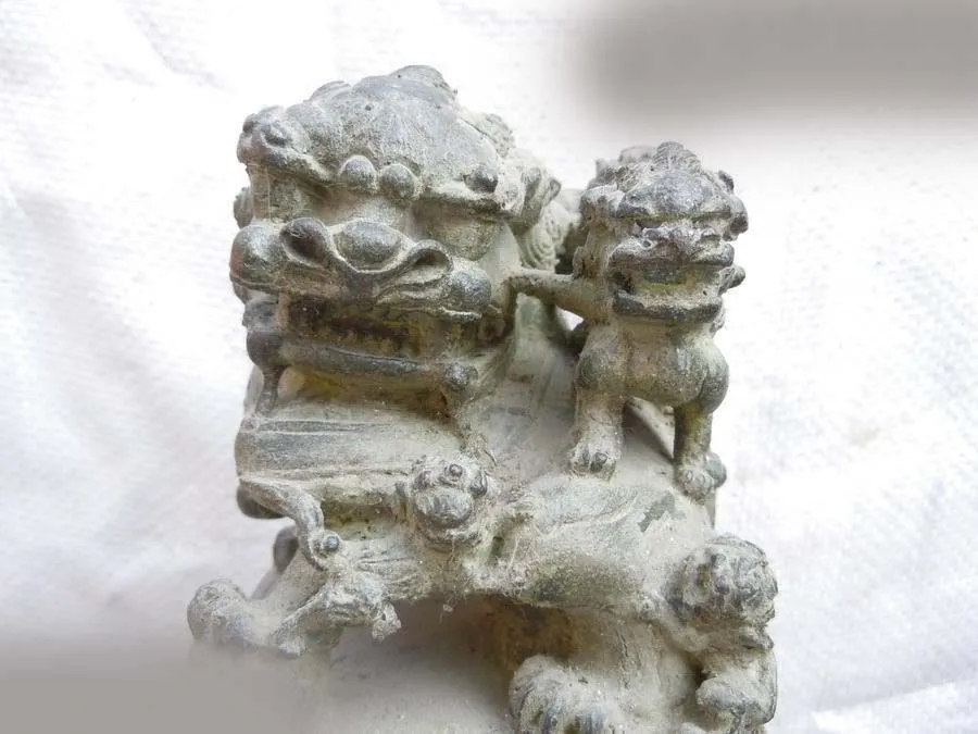 

A China Bronze copper carved lion OF Chinese minister signet Sculpture Statue (D0426)