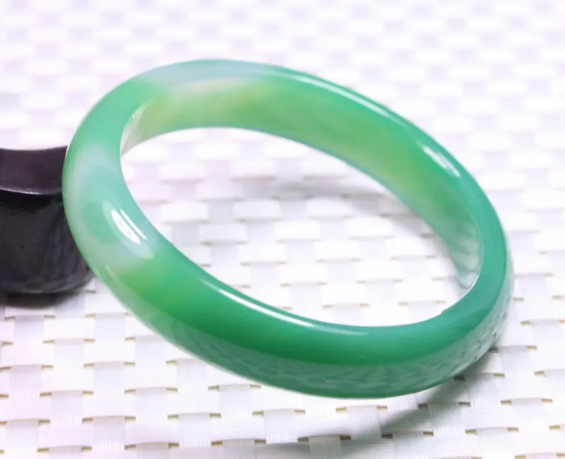 

FREE SHIPPING>>>@@ 65MM VERY FINE RARE NATURAL GREEN WHITE JADEITE JADE BRACELET BANGLE NEW