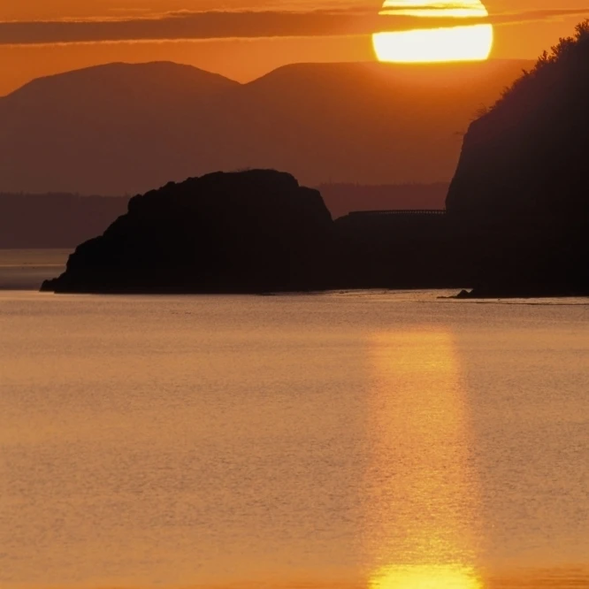 Sunset Over Ak Range & Cook Inlet Turnagain Arm Sc Ak Summer Poster Print (12 x 19)