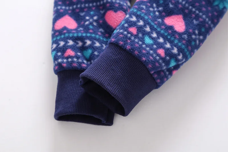 Macacão de lã dos Desenhos Animados com Capuz Roupas de Inverno Roupas de Bebê da Menina Bebê Meninos Roupas Meninas Macacão Recém-nascido Primavera 2020 6 Cheap Macaquinho
