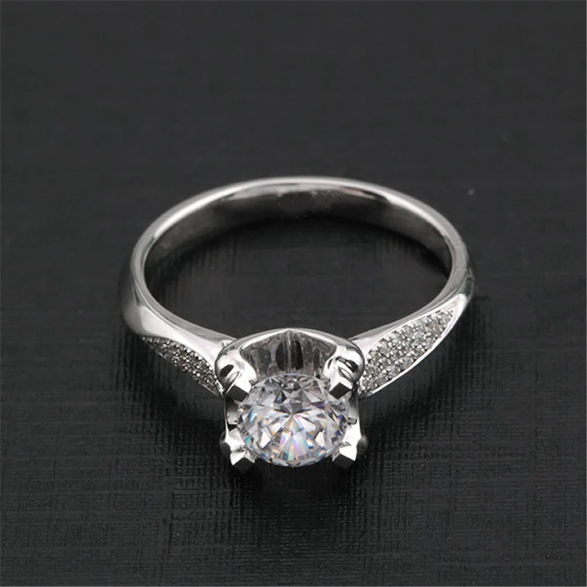 Классический Благородный Дизайн 1 КТ изысканные женские Jewelry кольцо SONA имитировать кольцо с бриллиантом для Для женщин Обручение 18 К белого золота крышка