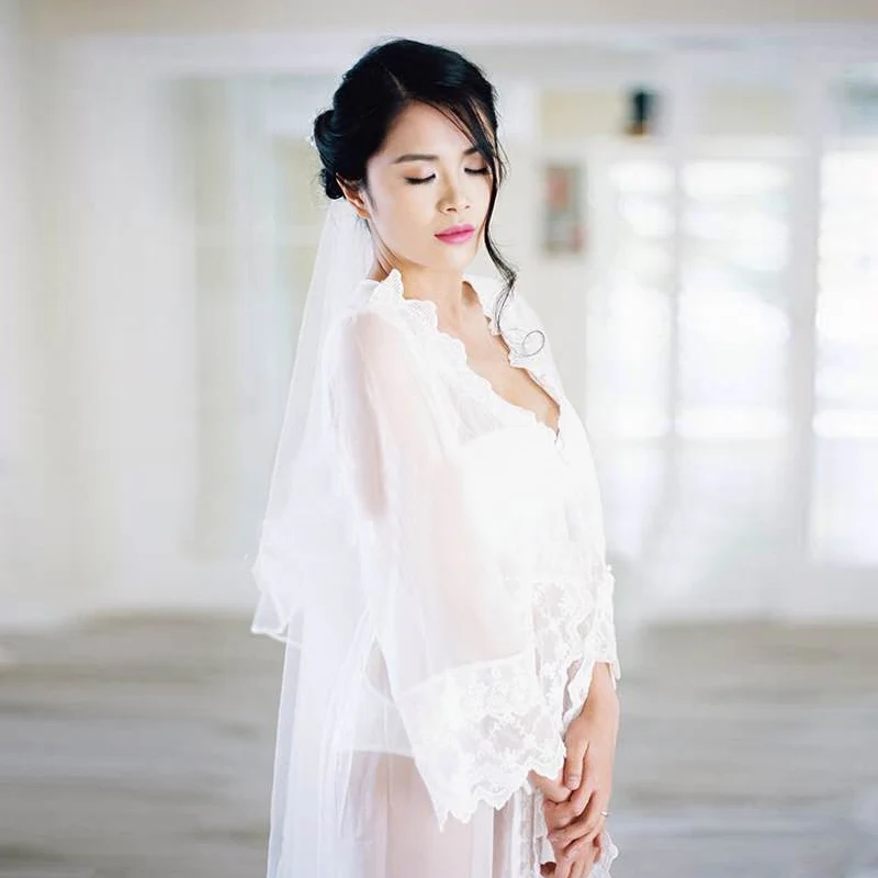 

Royal Style White Maternity Lace Dress Pregnant Photography Props Fancy Pregnancy maternity photo shoot long dress Nightdress