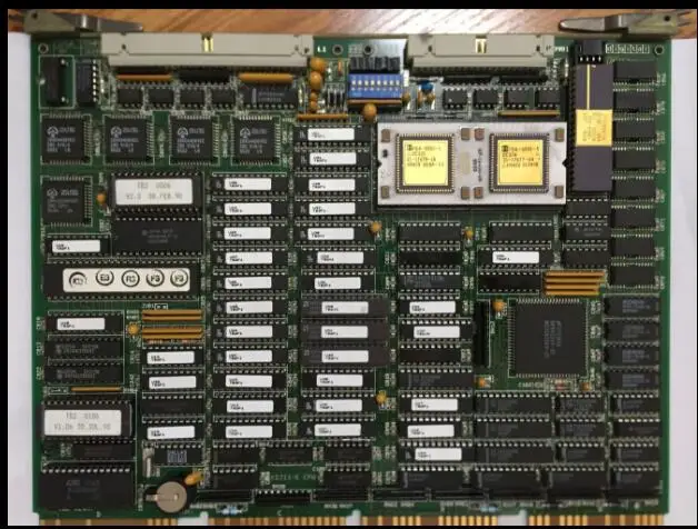 

KDJ11-E ( M8981 ) CPU Board