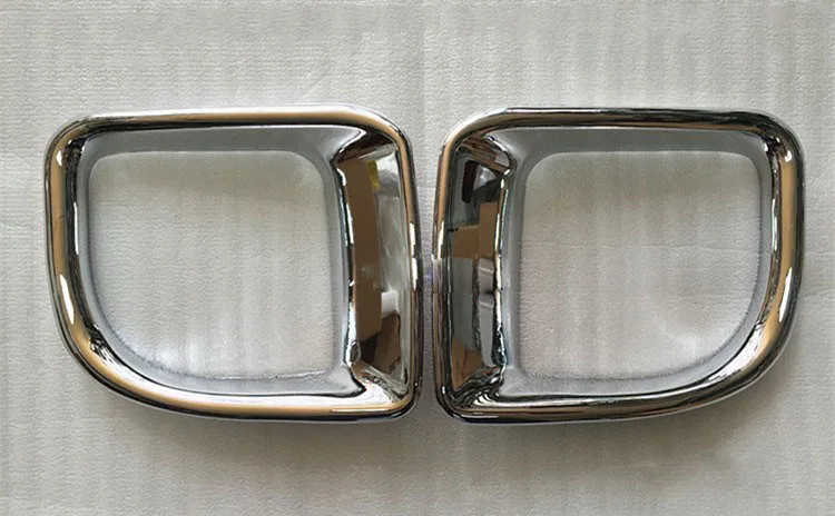 

eOsun fog lamp cover frame base shell for Land Cruiser LC200 4000 4600 5700 2012-2015