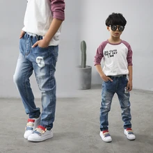 2017 Primavera e outono Moda Crianças Calças de Brim, meninos Jeans Leggings Calças Azuis das Crianças Roupas de Outono Criança Calças Lápis.