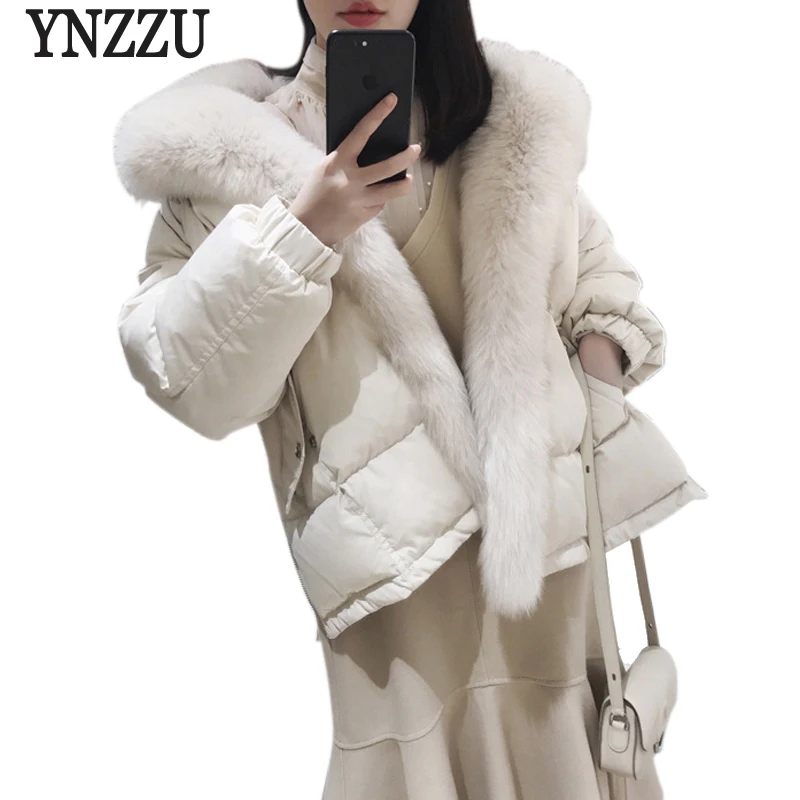 YNZZU 2018 New Winter 90% White Duck Down Coat Women Solid Chic with Large Real Fur Collar Warm Outwears Winter Snow Coat O697