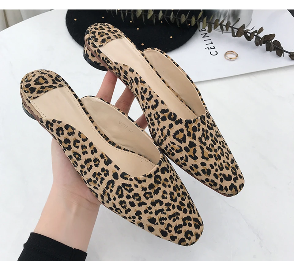 slippers