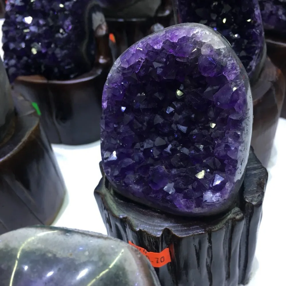 

Free Shipping Natural Amethyst clusters Amethyst hole ornaments wholesale cornucopia Amethyst Stone