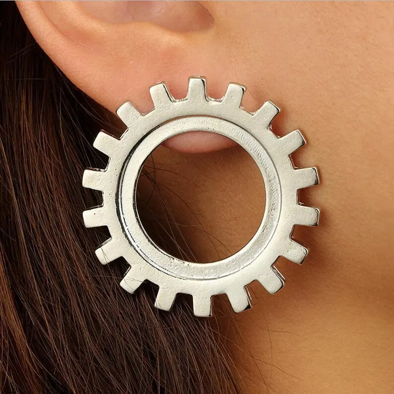 

2019 Europe and the United States new fashion gear style funny alloy gear single ring round geometric earrings earrings jewelry